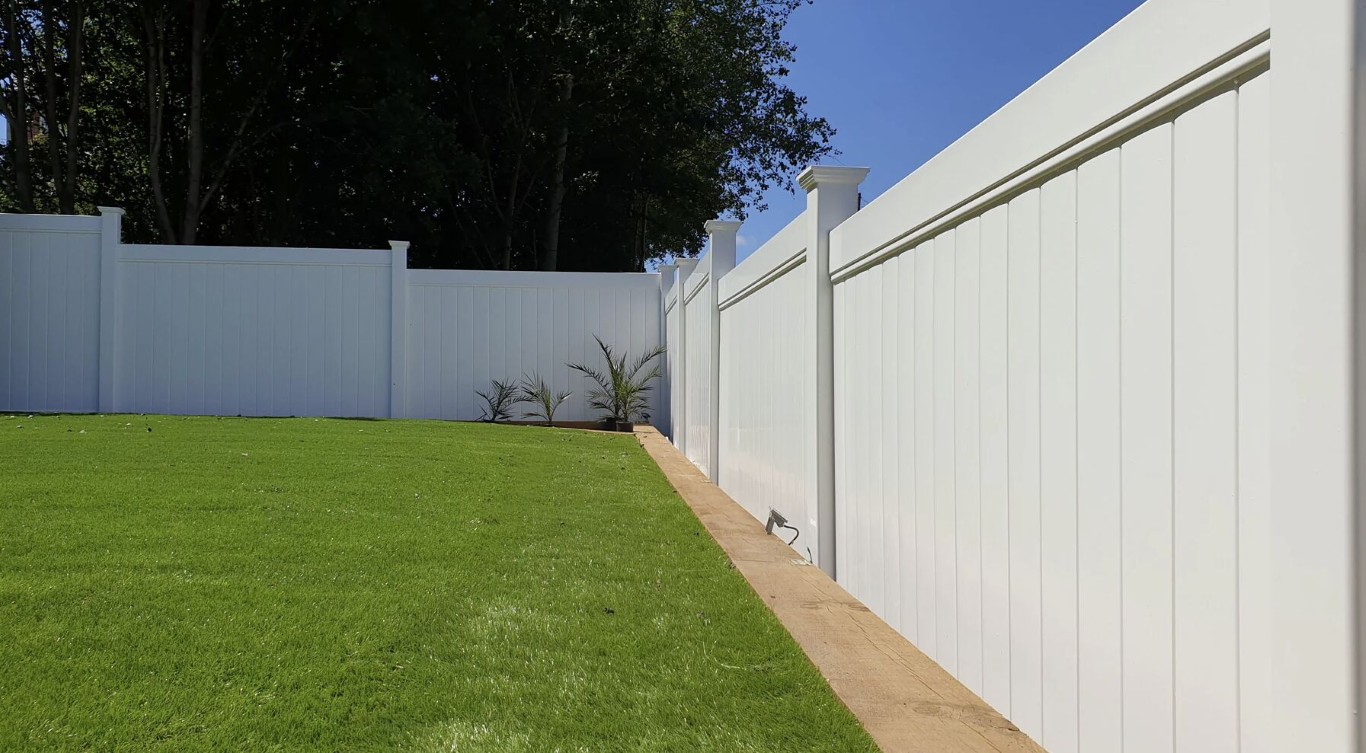 Commercial fencing solutions for businesses and facilities in Kingsport